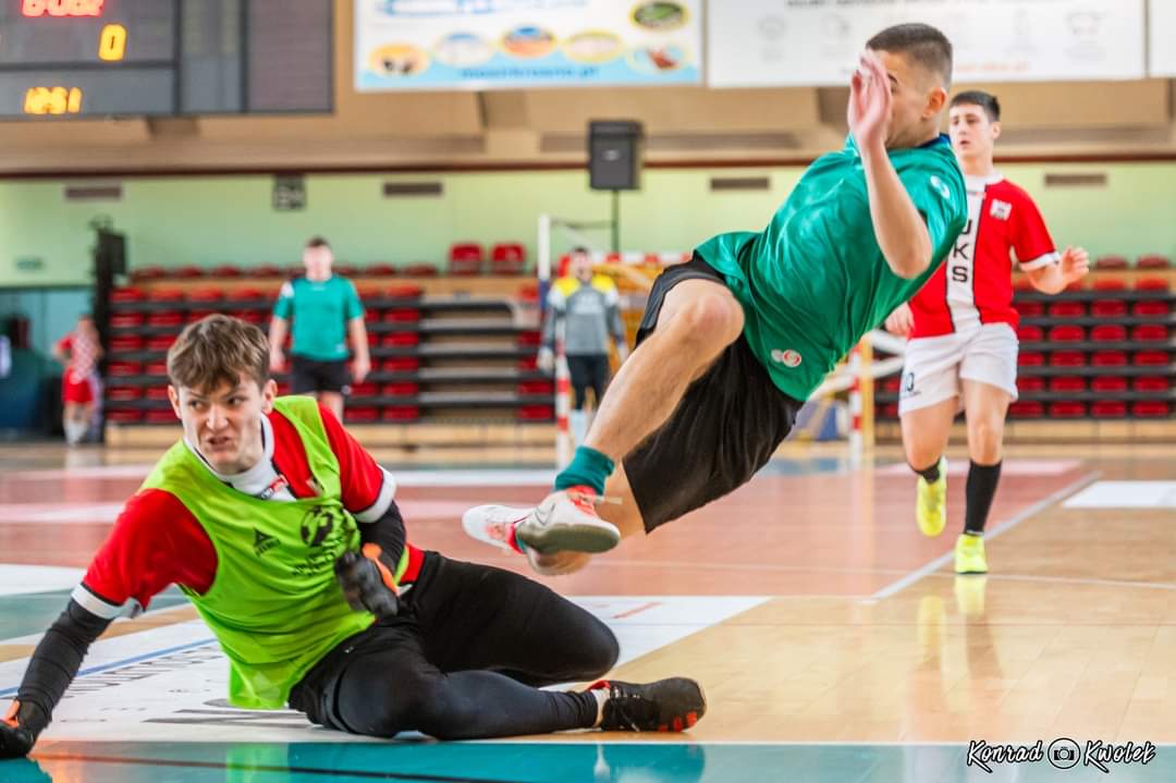 Rozhodcovia v Krosne na ObFZ