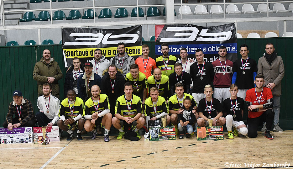 VZ5 0955 naj celky vítaz v zltom